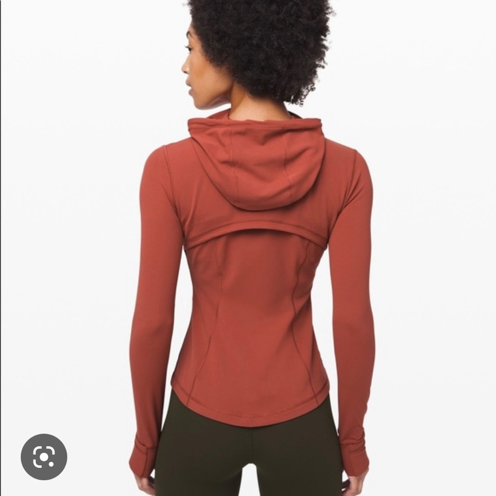 Nulu define jacket